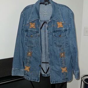 Anthropologie women Jean jacket embroidered size M